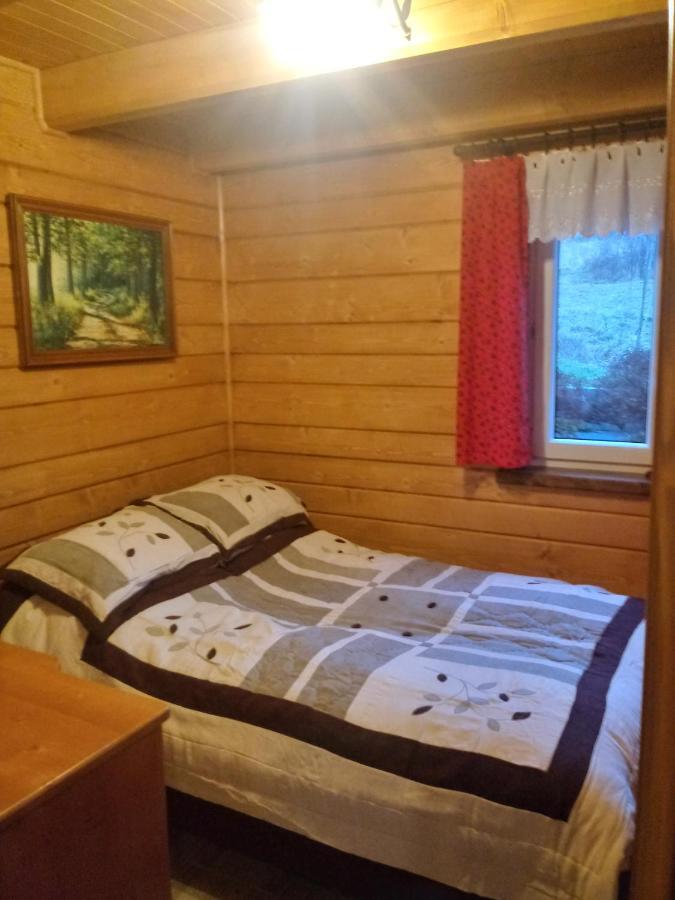 Domek Na Skarpie Zubrzyca Dolna Luaran gambar